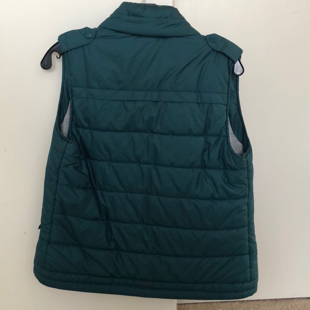 Lacoste Vest - Picture 4 of 5